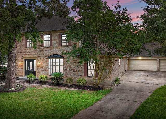Property at 1003 Romaine Ln, Houston, TX 77090, 5 beds, 2.5 baths