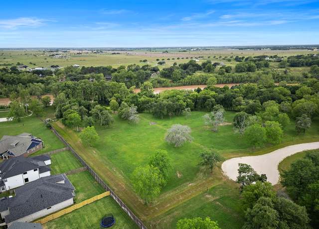 Property at 32903 Southern Manors Dr, Fulshear, TX 77441