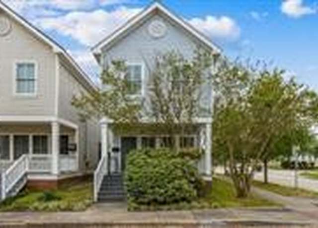 Property at 1619 Andrews St, Houston, TX 77019, 3 beds, 1.5 baths