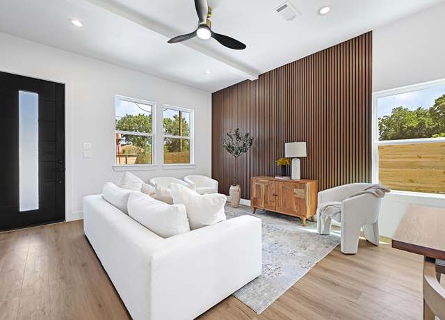 Property at 6726 Dumble St, Houston, TX 77021, 6 beds, 4 baths