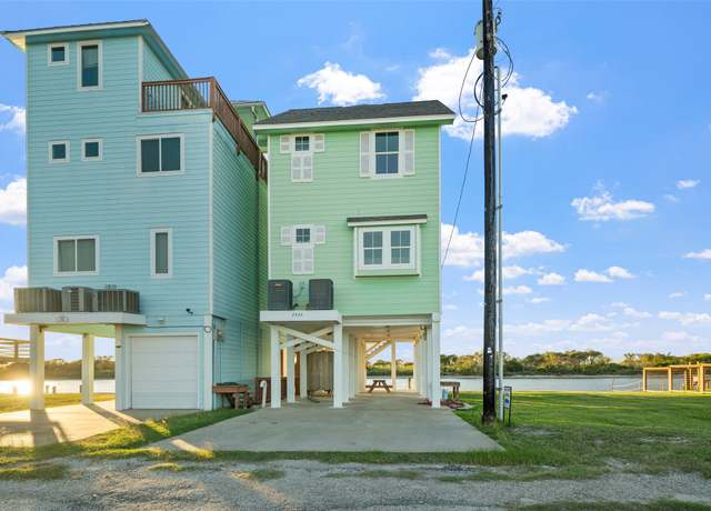 Property at 2926 Fm-2031, Matagorda, TX 77457, 3 beds, 2.5 baths