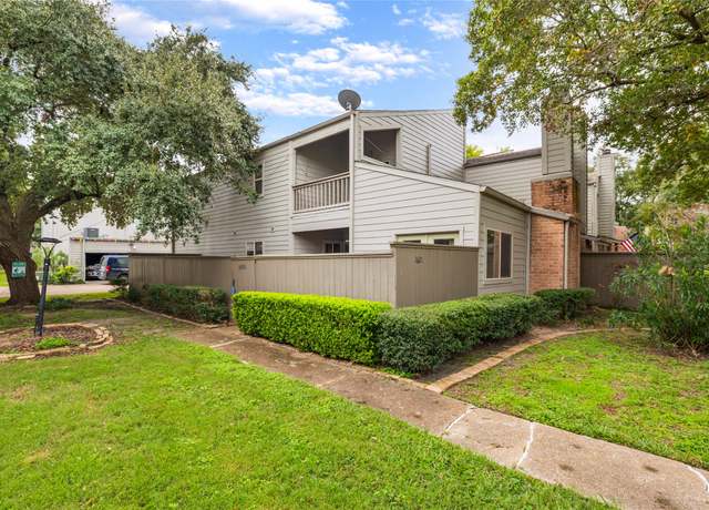 Property at 1621 Prairie Mark Ln, Houston, TX 77077, 3 beds, 2.5 baths