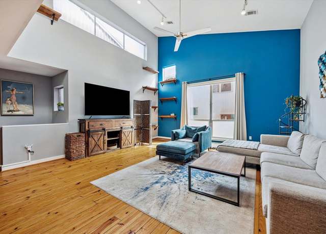 Property at 815 Robin St, Houston, TX 77019, 2 beds, 2 baths