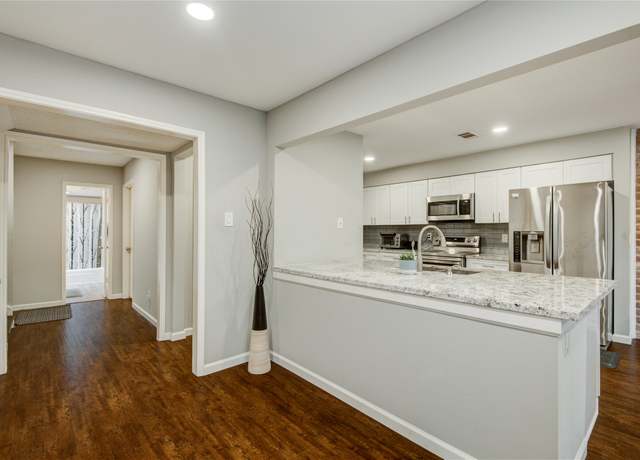 Property at 14123 Misty Meadow Ln, Houston, TX 77079, 4 beds, 3 baths