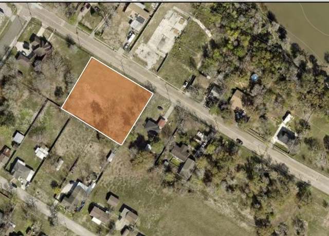 Property at 1719 W Texas Ave, Baytown, TX 77520