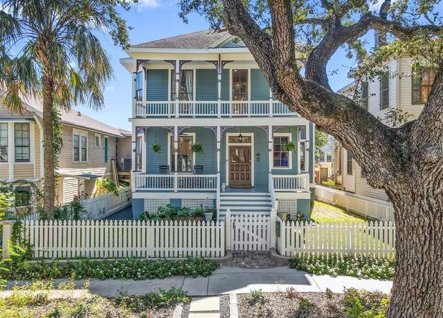 Property at 1717 Avenue K, Galveston, TX 77550, 4 beds, 4.5 baths