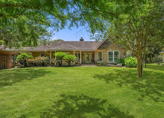 Property at 4701 County Road 747a, Brazoria, TX 77422, 4 beds, 2 baths