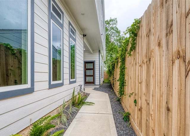 Property at 7108 Saint Augustine St, Houston, TX 77021, 3 beds, 2.5 baths