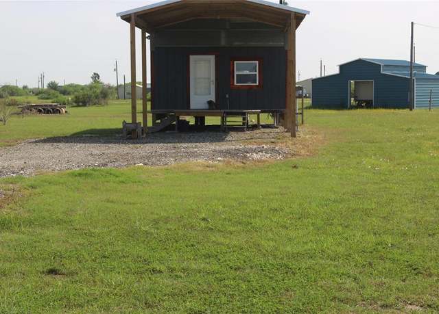 Property at 134 Kingfish Ln, Palacios, TX 77465, 1 bed, 1 bath