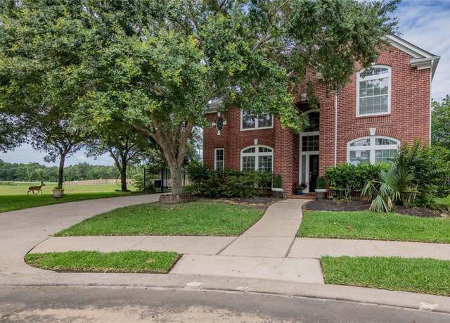 Property at 3149 Indian Summer Trl, Friendswood, TX 77546, 4 beds, 3.5 baths