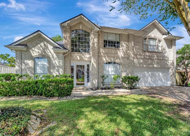 Property at 1814 Oak Cluster Cir, Pearland, TX 77581, 3 beds, 2.5 baths