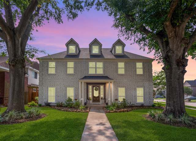 Property at 1914 Tipperary Dr, Deer Park, TX 77536, 5 beds, 2.5 baths