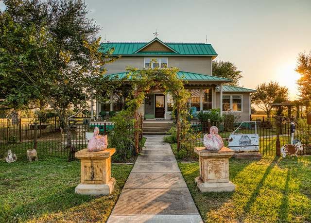 Property at 11630 Schuster Rd, Round Top, TX 78954, 4 beds, 2 baths
