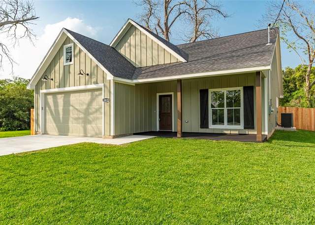 Property at 14610 W 6th St, Santa Fe, TX 77517, 3 beds, 2 baths