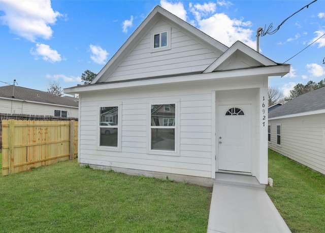 Property at 16884 Kempwood, Montgomery, TX 77316, 3 beds, 2.5 baths