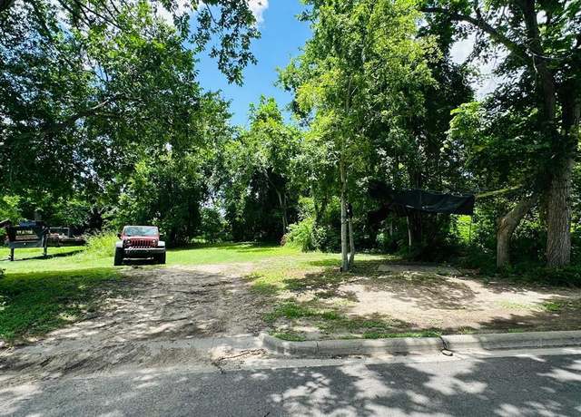 Property at 5117 Salina St, Houston, TX 77026