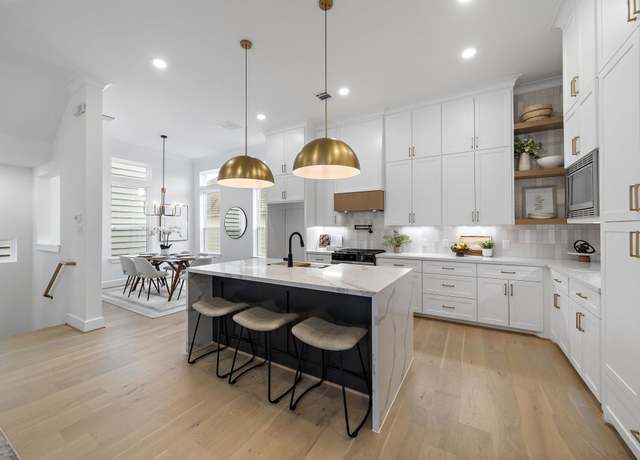 Property at 925 Fisher St Unit D, Houston, TX 77018, 3 beds, 3.5 baths