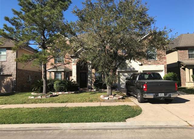 Property at 8007 Furleson Dr, Rosenberg, TX 77469, 5 beds, 3.5 baths