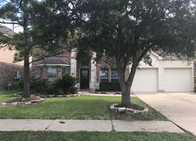 Property at 8007 Furleson Dr, Rosenberg, TX 77469, 5 beds, 3.5 baths
