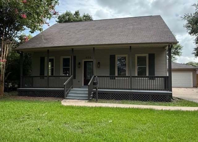 Property at 403 3rd St, Nederland, TX 77627, 4 beds, 2 baths