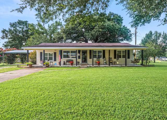 Property at 8708 Flowers Loop, Kountze, TX 77625, 2 beds, 1 bath
