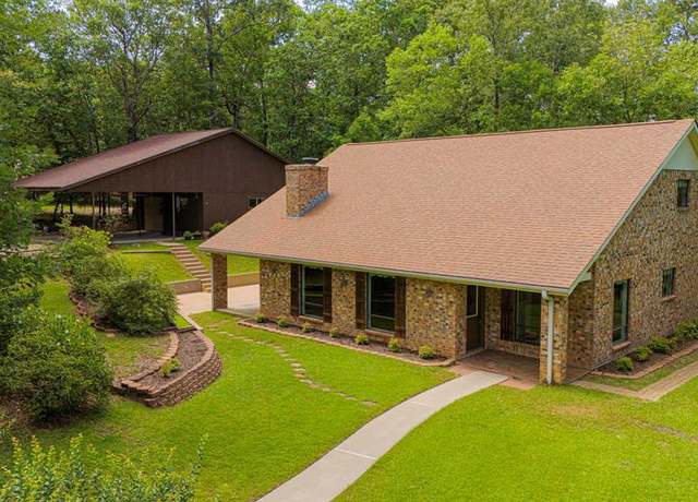 Property at 144 L K Walker, Livingston, TX 77351, 3 beds, 2.5 baths