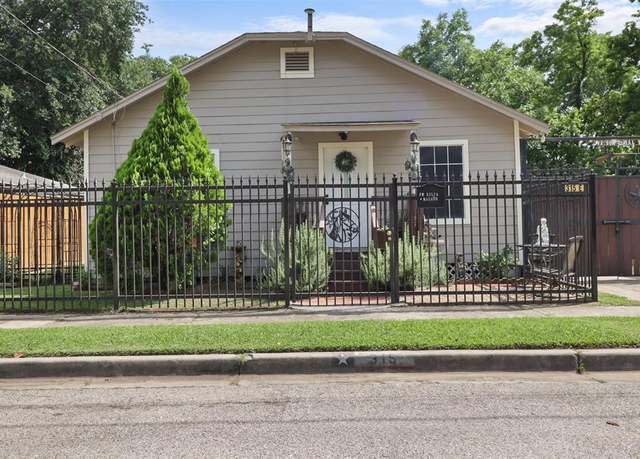 Property at 315 E Adoue St, Baytown, TX 77520, 3 beds, 2 baths