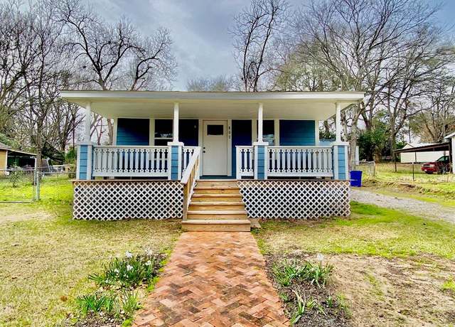 Property at 807 Monroe St, Crockett, TX 75835, 2 beds, 1 bath