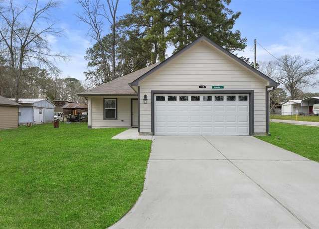 Property at 114 Hickory Nut St, Livingston, TX 77351, 3 beds, 2 baths
