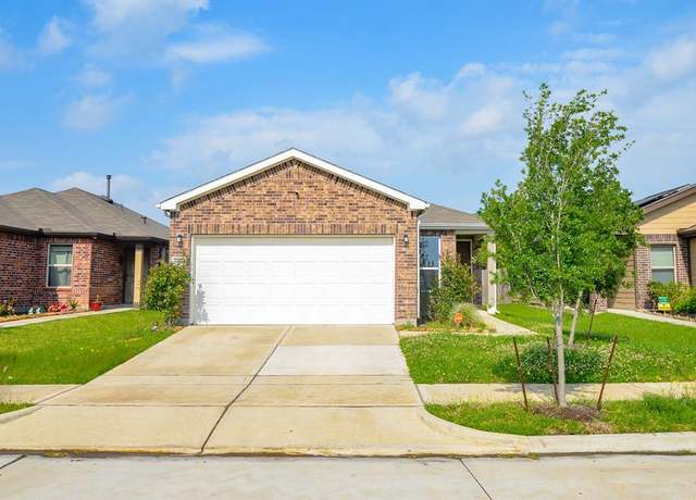 Property at 11614 Moonstruck Ln, Houston, TX 77048, 3 beds, 2 baths