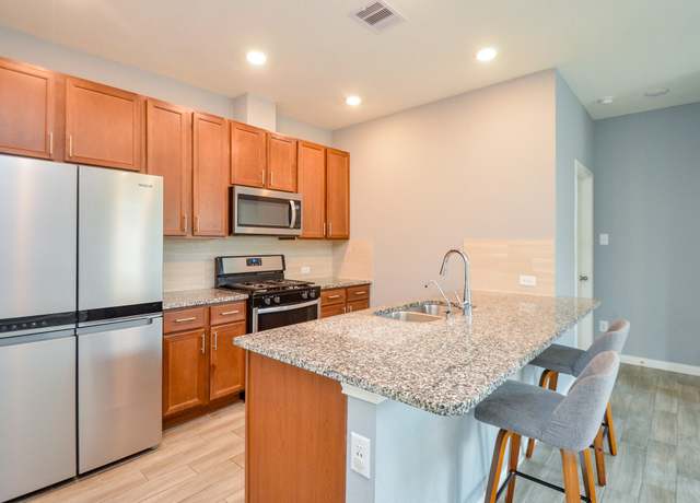 Property at 11614 Moonstruck Ln, Houston, TX 77048, 3 beds, 2 baths