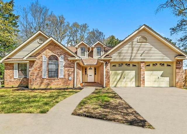 Property at 1127 Timberglen Dr, Livingston, TX 77351, 4 beds, 2 baths