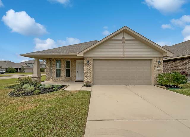 Property at 411 Terra Vista Cir, Montgomery, TX 77356, 3 beds, 2 baths