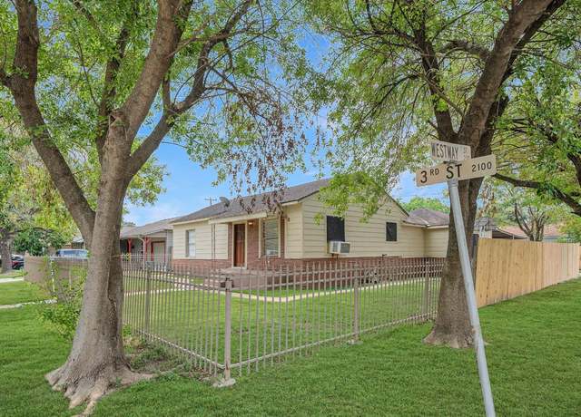 Property at 2111 3rd St, Houston, TX 77547, 5 beds, 4 baths