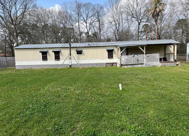 Property at 17409 Western Hill Dr, Conroe, TX 77302, 3 beds, 2 baths