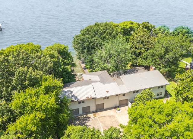 Property at 409 Wildwood Dr, Onalaska, TX 77360, 5 beds, 5.5 baths