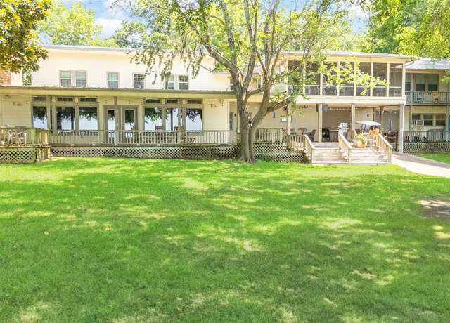 Property at 409 Wildwood Dr, Onalaska, TX 77360, 5 beds, 5.5 baths