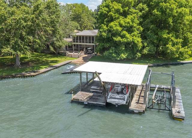 Property at 409 Wildwood Dr, Onalaska, TX 77360, 5 beds, 5.5 baths