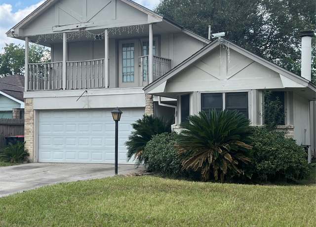 Property at 3910 Ebury Dr, Houston, TX 77066, 4 beds, 2.5 baths