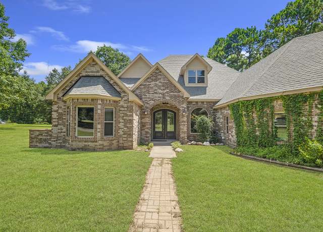 Property at 4720 State Highway 21 E, Hemphill, TX 75948, 6 beds, 4.5 baths