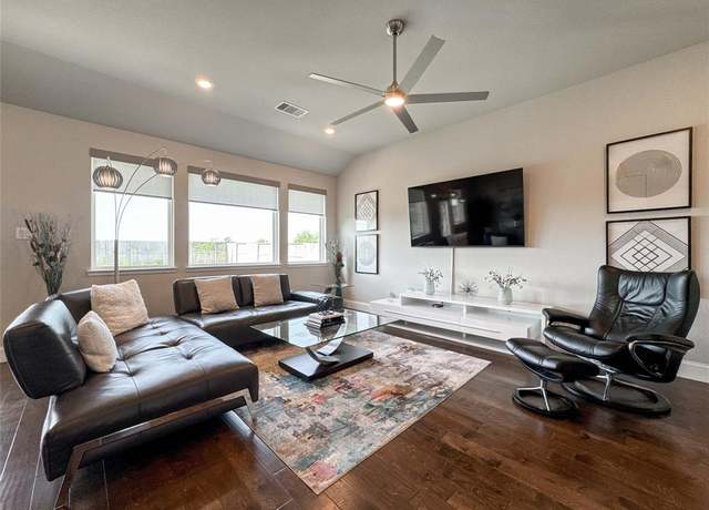 Property at 4138 Shackleton Ct, Iowa Colony, TX 77583, 3 beds, 2 baths