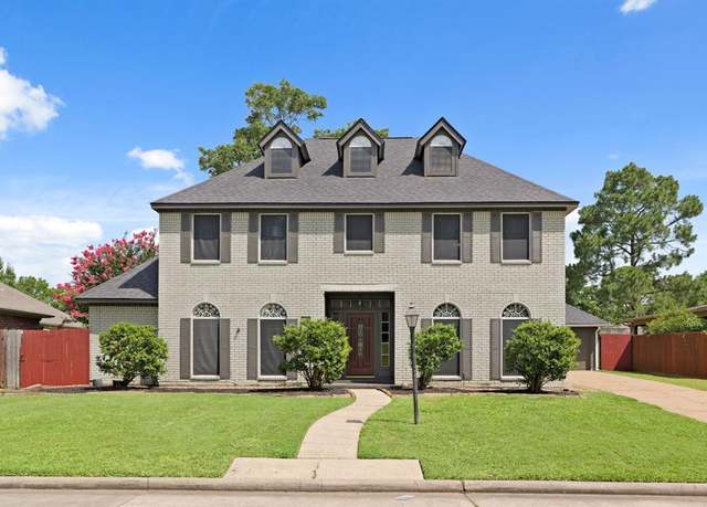 Property at 18714 Walden Forest Dr, Humble, TX 77346, 5 beds, 3.5 baths