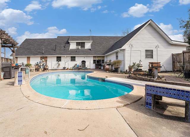 Property at 1302 15th St, South Houston, TX 77587, 4 beds, 3 baths