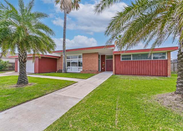 Property at 30 S Shore Dr, Galveston, TX 77551, 2 beds, 2 baths