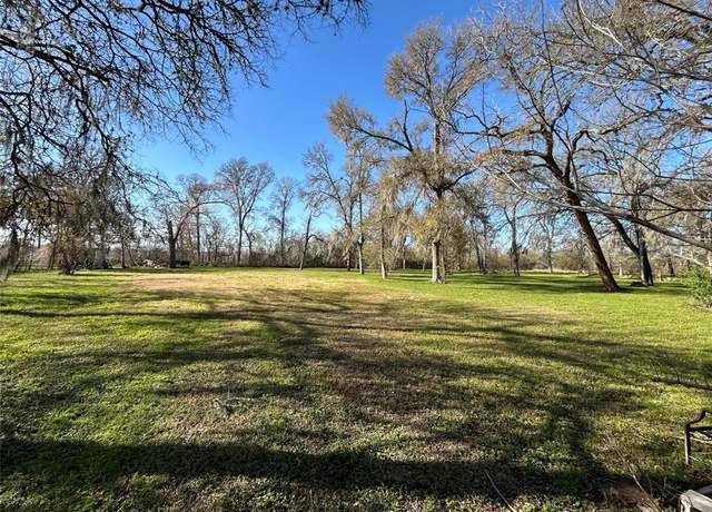 Property at 431 Little Dogie Rd, Simonton, TX 77485
