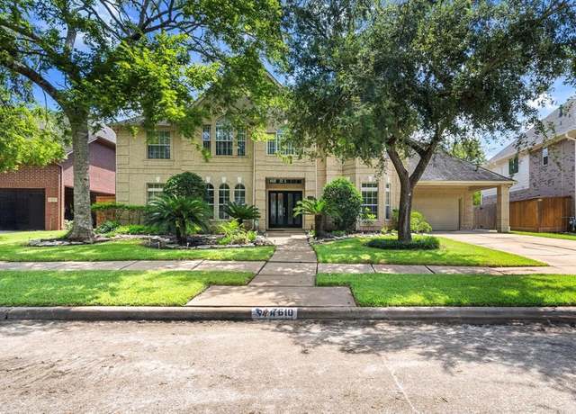 Property at 7610 Guinevere Dr, Sugar Land, TX 77479, 5 beds, 3.5 baths