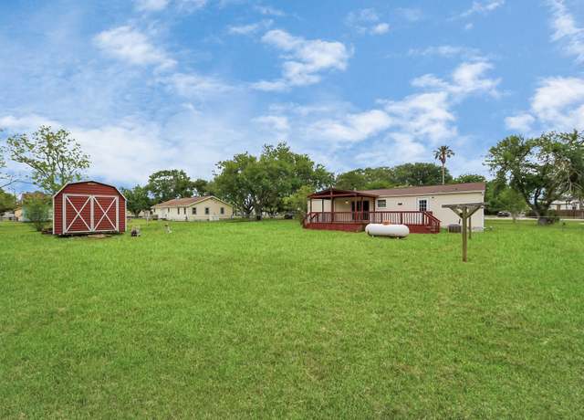 Property at 16711 W Sandy Meadows Dr, Rosharon, TX 77583, 3 beds, 2 baths