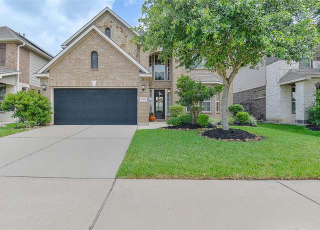 Property at 13705 Northline Lake Dr, Houston, TX 77044, 4 beds, 2.5 baths