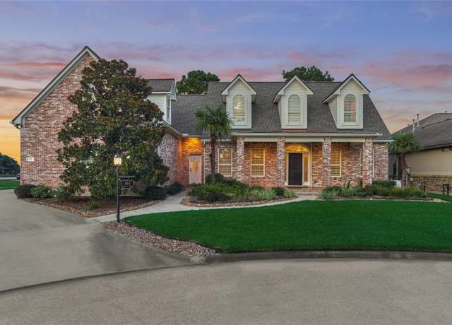 Property at 267 Sunnyvale E, Montgomery, TX 77356, 3 beds, 3.5 baths