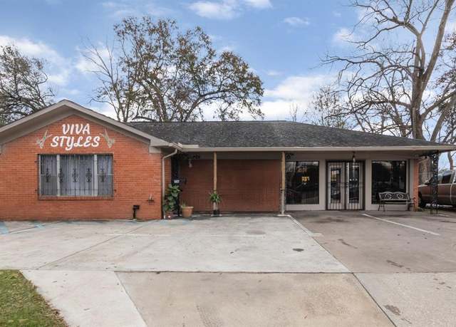 Property at 710 E Parker Rd, Houston, TX 77076, 2 beds, 2 baths